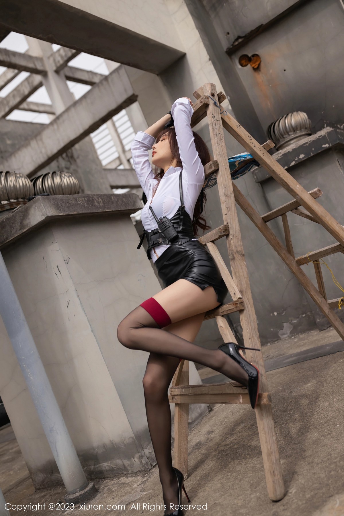 [XiuRen]高清写真图 2023.04.27 No.6653 陆萱萱 黑丝美腿