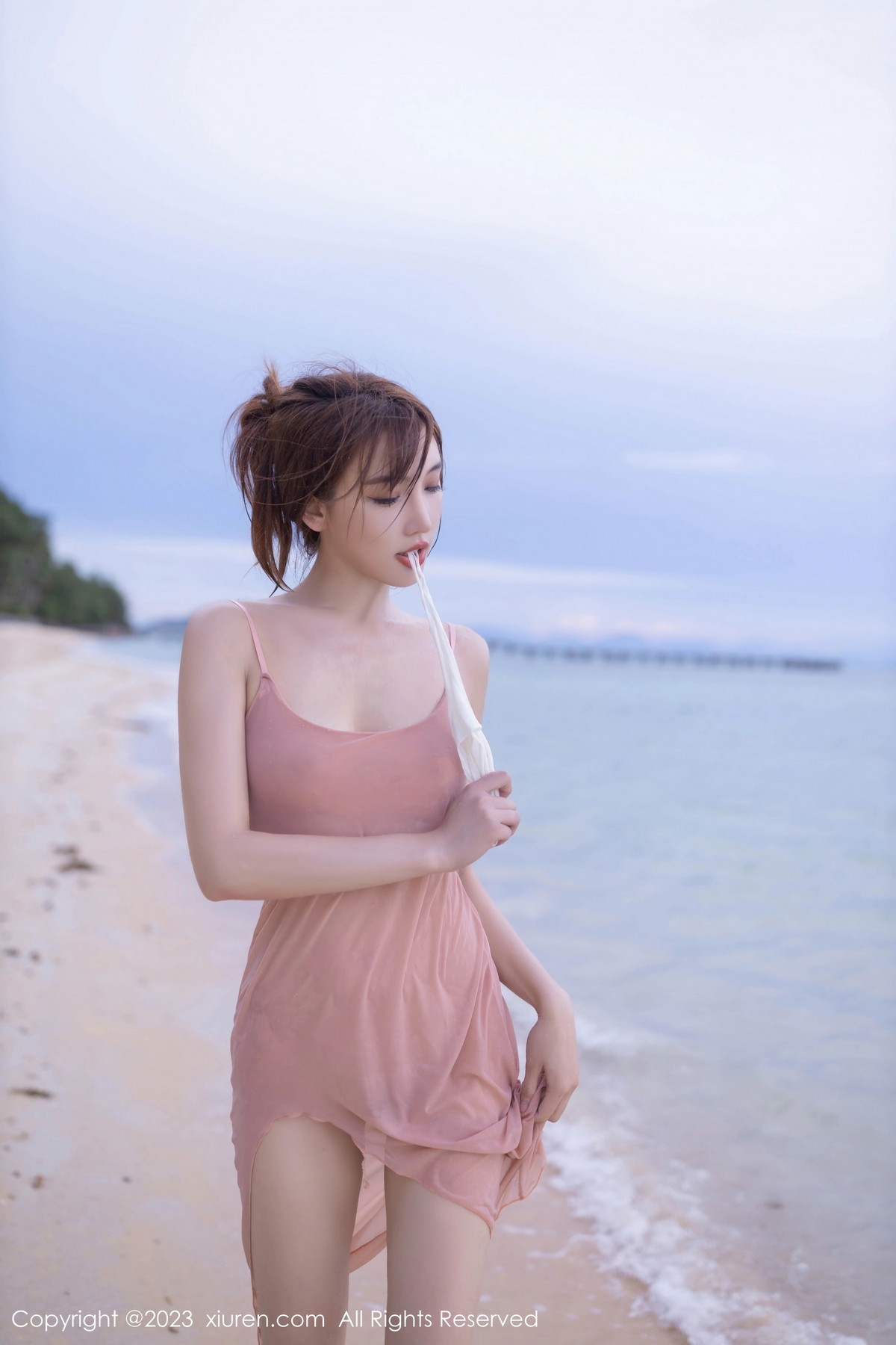 [XiuRen]高清写真图 2023.10.12 No.7501 陆萱萱 美腿丝袜