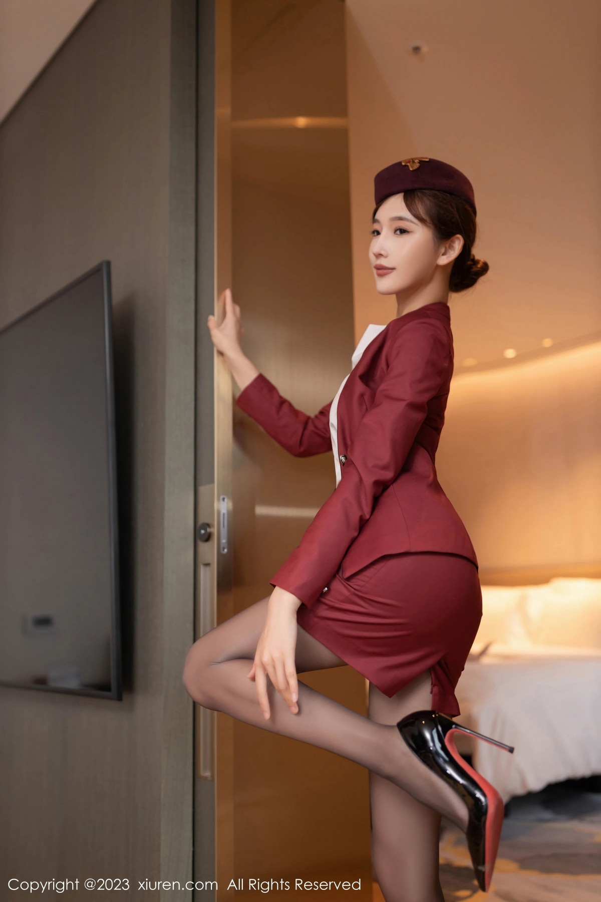 [XiuRen]高清写真图 2023.10.26 No.7569 陆萱萱 黑丝美腿
