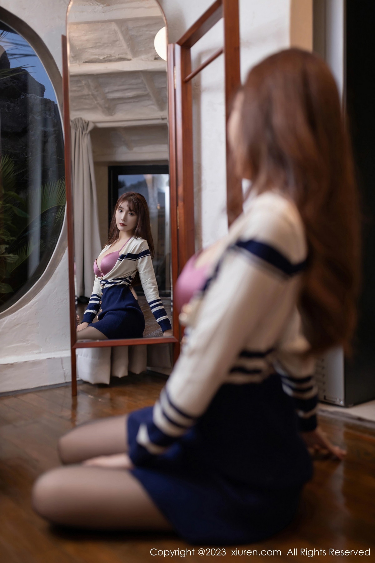 [XiuRen]高清写真图 2023.11.02 No.7606 陆萱萱 黑丝美腿