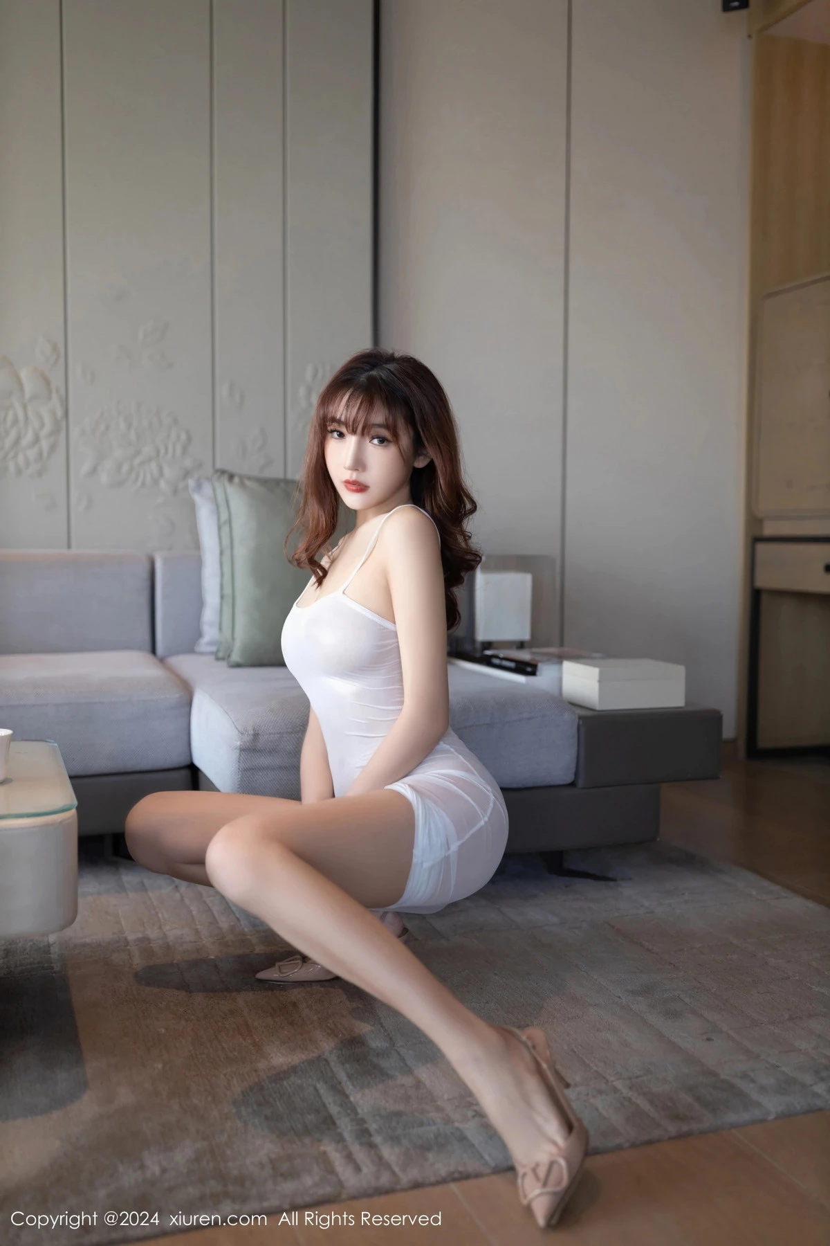 [XiuRen]高清写真图 2024.02.22 No.8131 陆萱萱 美腿性感