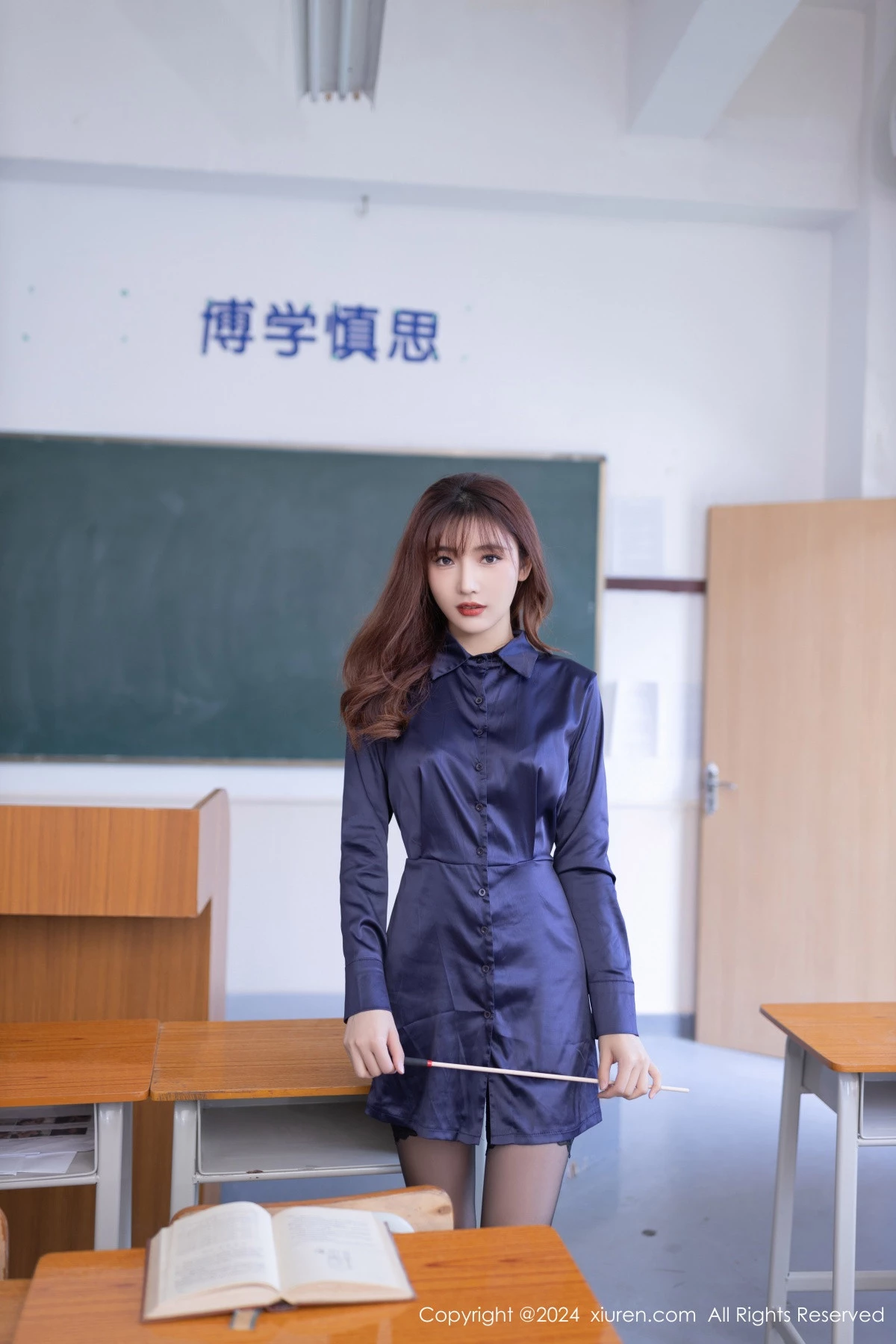 [XiuRen]高清写真图 2024.03.28 No.8309 陆萱萱 黑丝美腿
