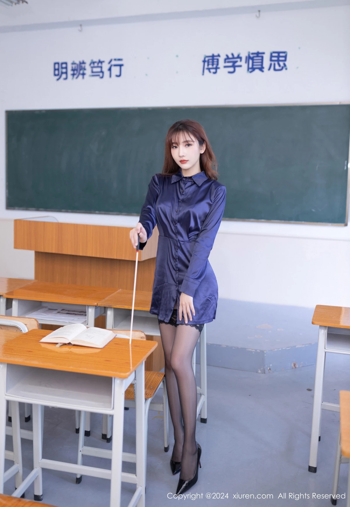 [XiuRen]高清写真图 2024.03.28 No.8309 陆萱萱 黑丝美腿