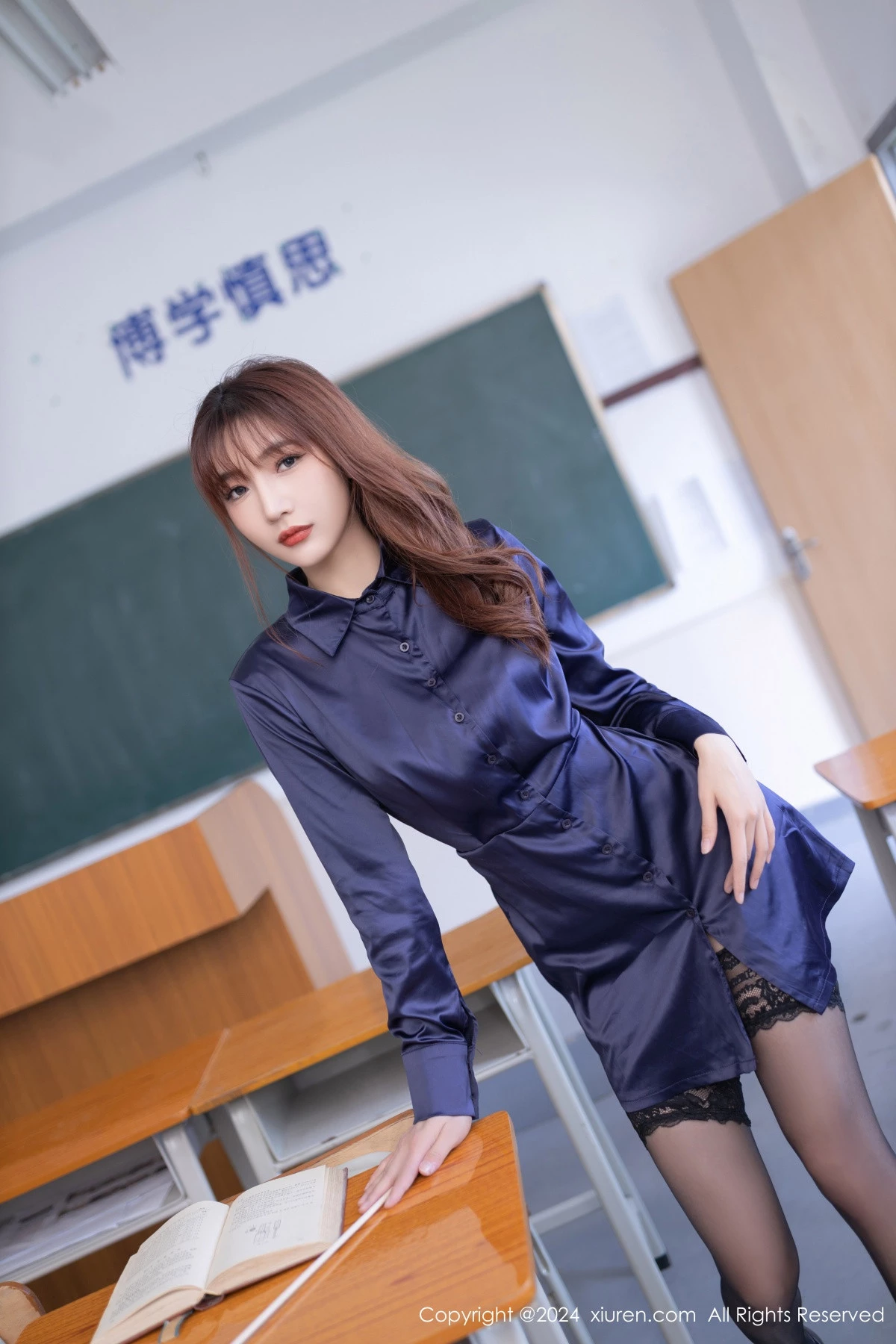 [XiuRen]高清写真图 2024.03.28 No.8309 陆萱萱 黑丝美腿
