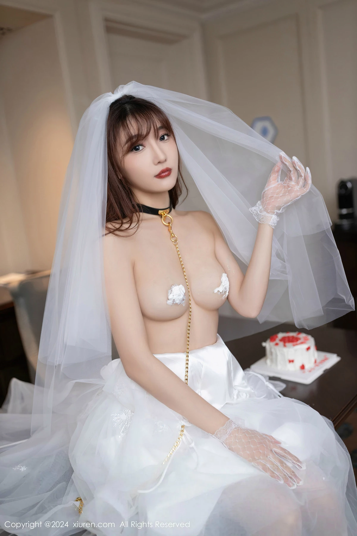 [XiuRen]高清写真图 2024.04.18 No.8418 陆萱萱 丝袜美腿