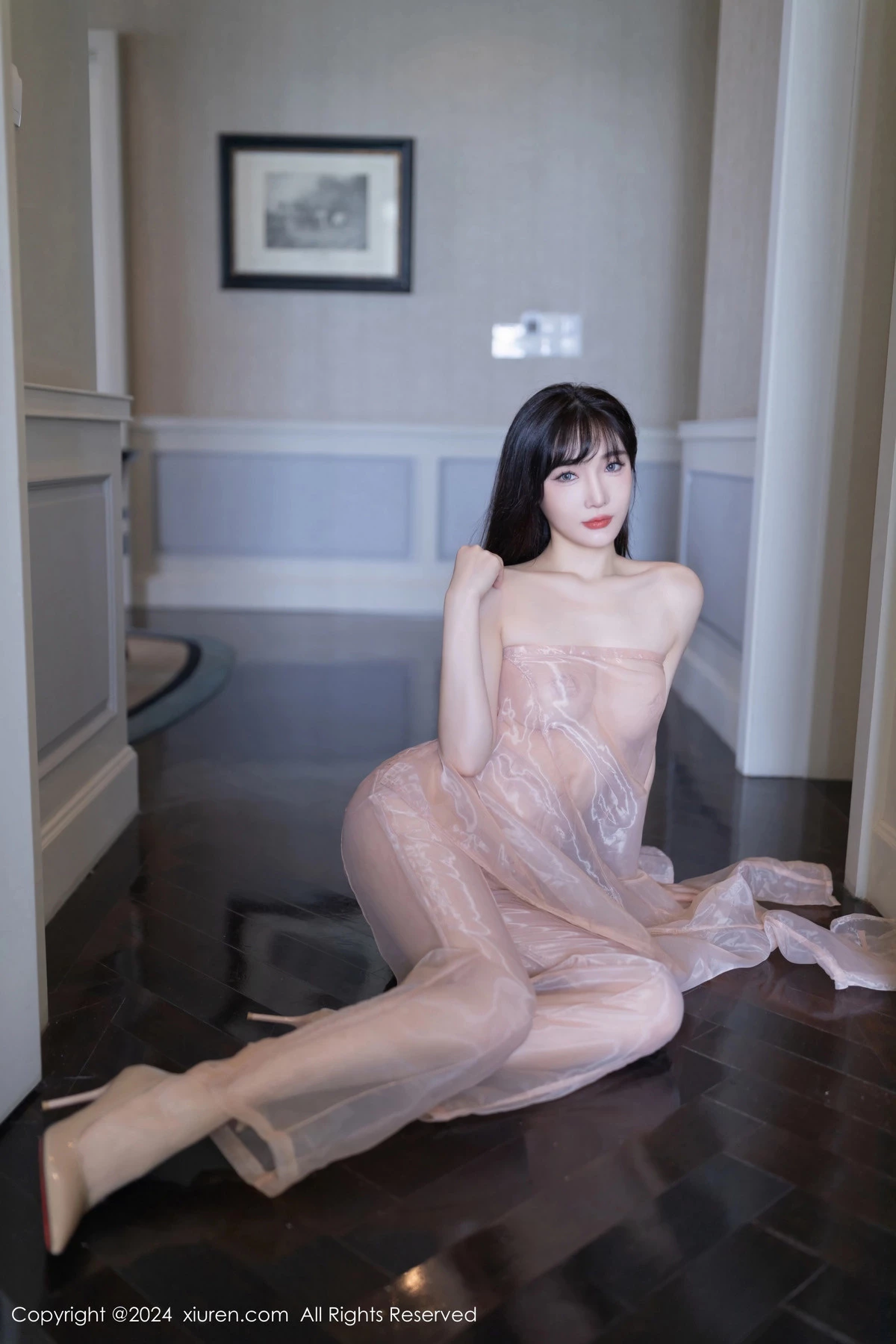 [XiuRen]高清写真图 2024.05.09 No.8509 陆萱萱 美腿性感