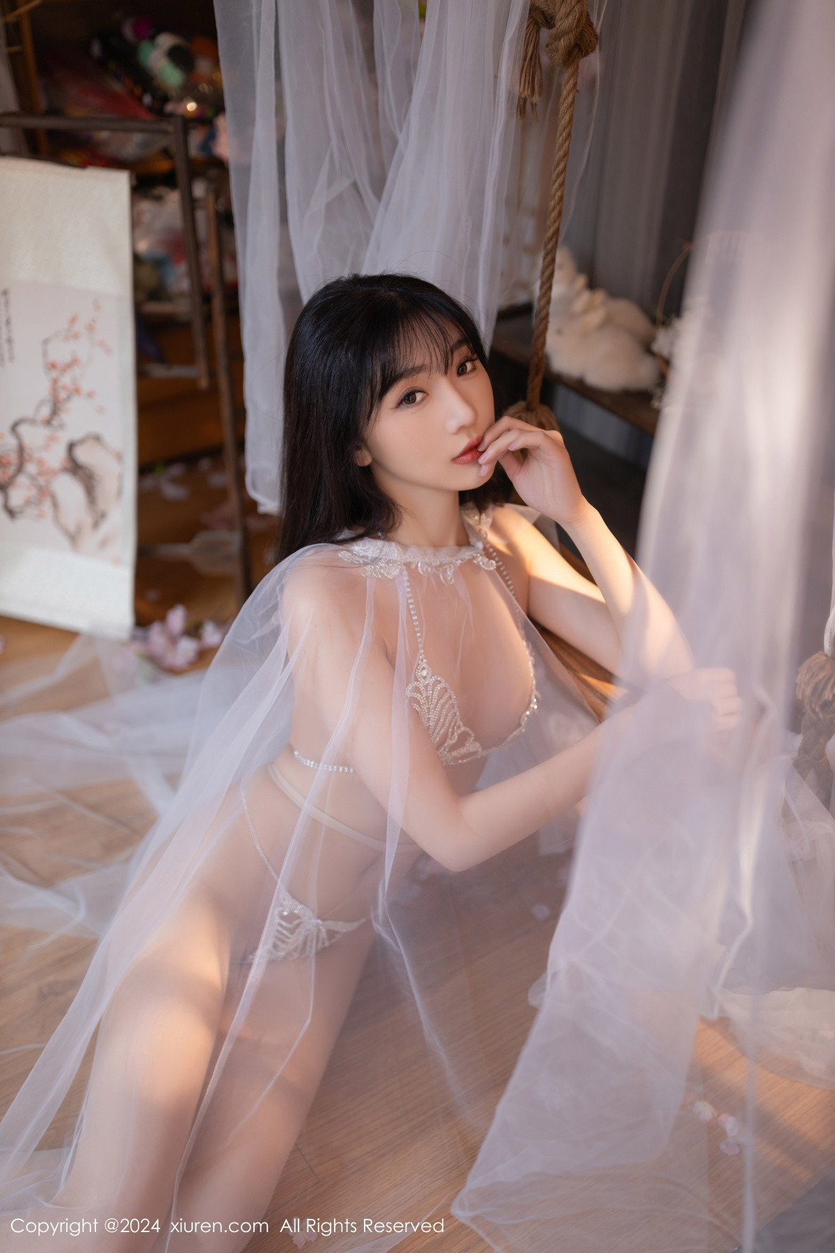 [XiuRen]高清写真图 2024.07.04 No.8807 陆萱萱 性感美腿