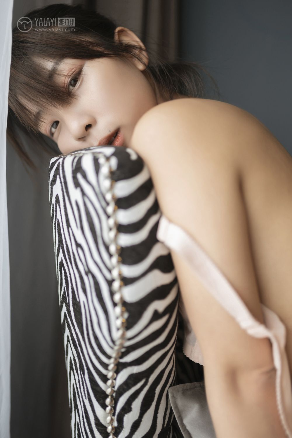 [YALAYI雅拉伊]高清写真图 2019.07.11 Vol.335 斑马斑马 俞青青