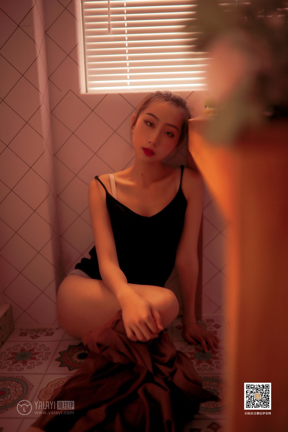 [YALAYI雅拉伊]高清写真图 2019.08.10 Vol.365 情关难解 晓琪