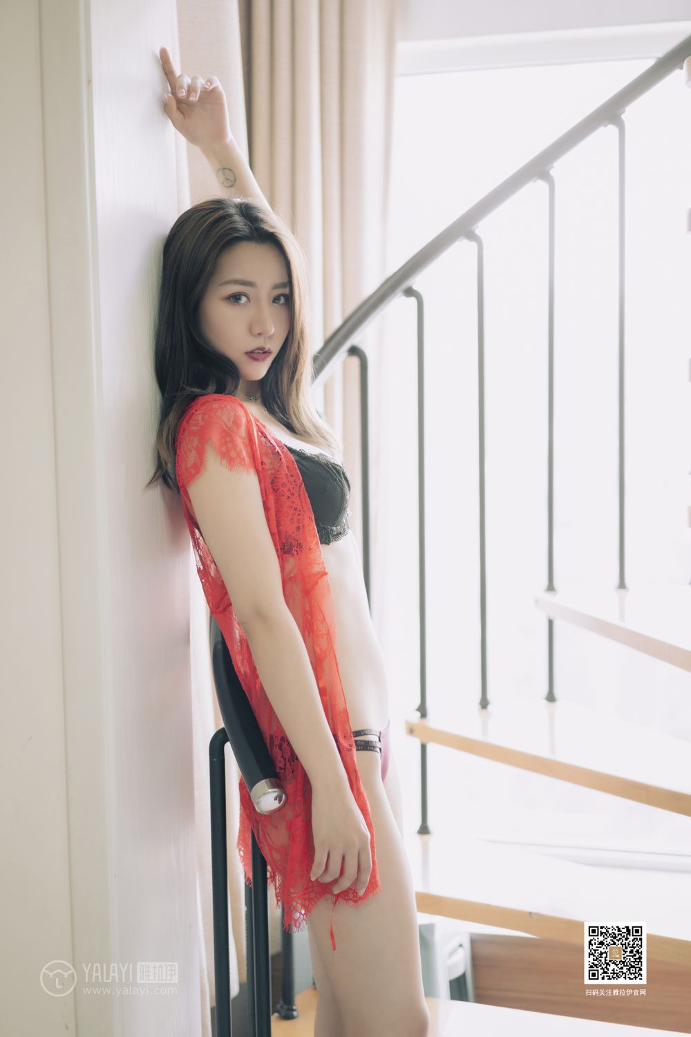 [YALAYI雅拉伊]高清写真图 2019.08.27 No.381 红与黑 芊芊
