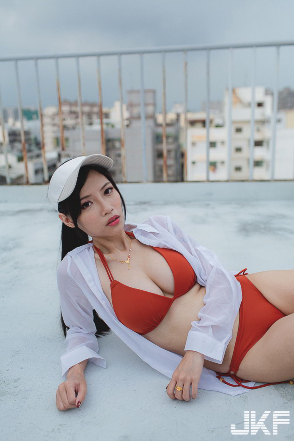 言言kiwi- 32F好身材中路大开