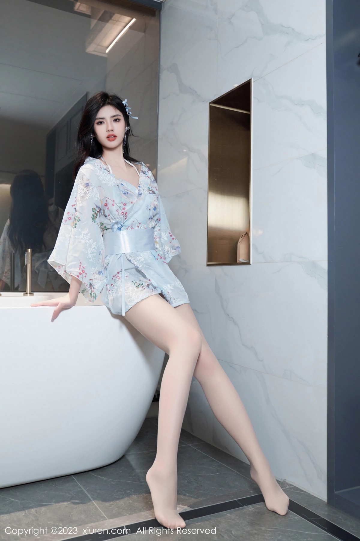 [XiuRen]高清写真图 2023.06.15 No.6924 浅浅Danny 丝袜美腿