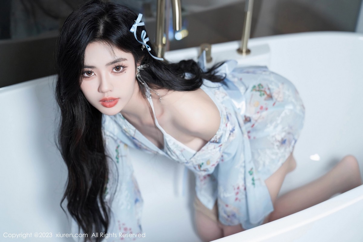 [XiuRen]高清写真图 2023.06.15 No.6924 浅浅Danny 丝袜美腿