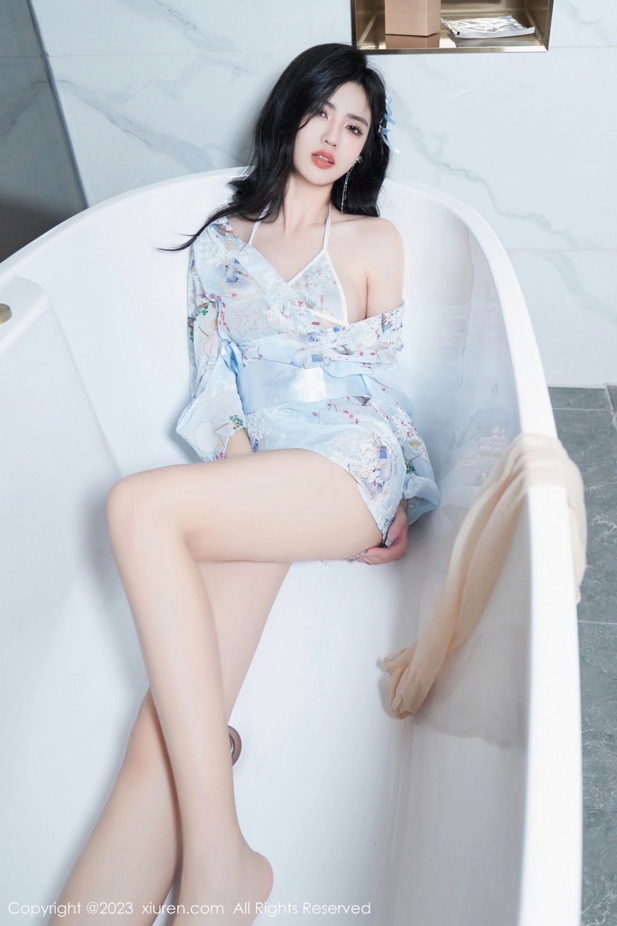 [XiuRen]高清写真图 2023.06.15 No.6924 浅浅Danny 丝袜美腿