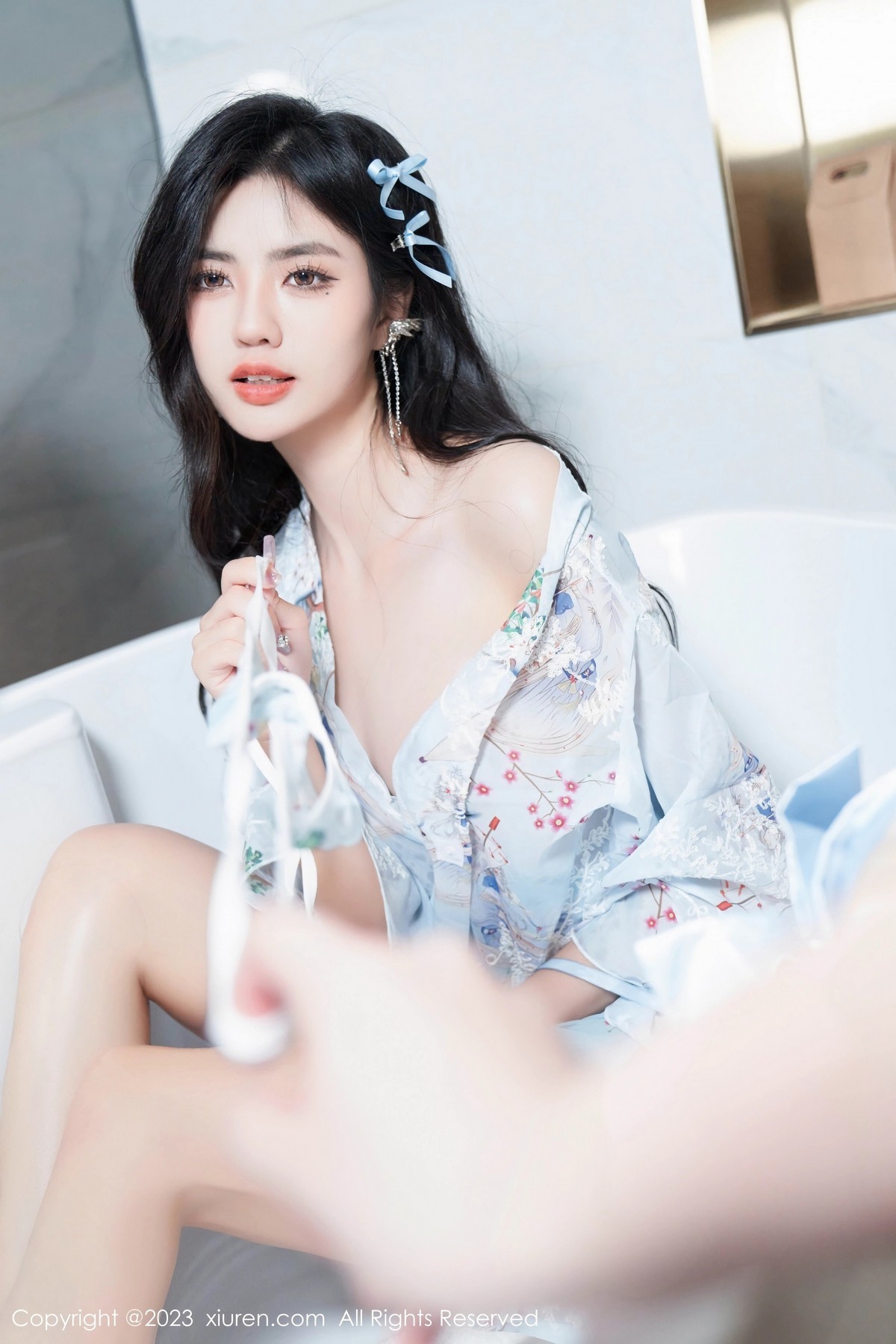 [XiuRen]高清写真图 2023.06.15 No.6924 浅浅Danny 丝袜美腿