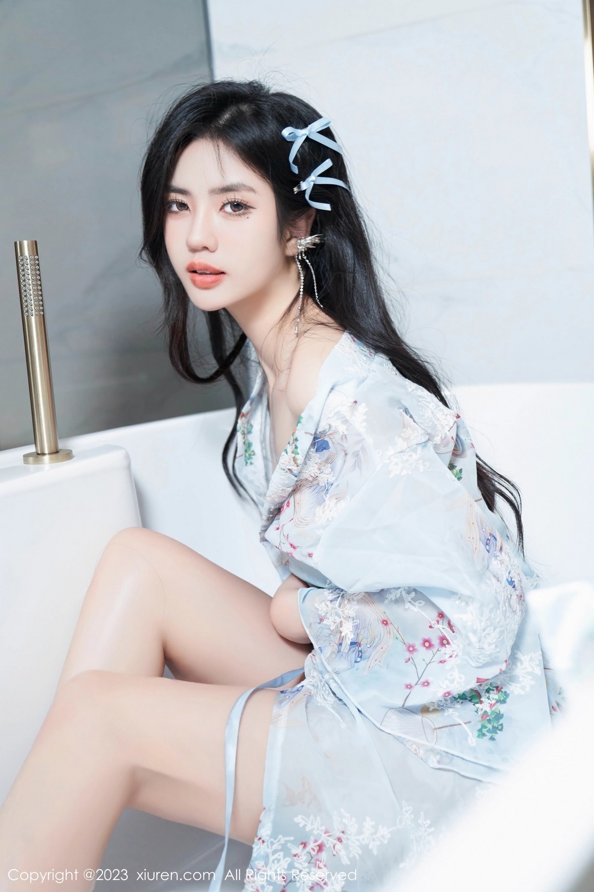 [XiuRen]高清写真图 2023.06.15 No.6924 浅浅Danny 丝袜美腿