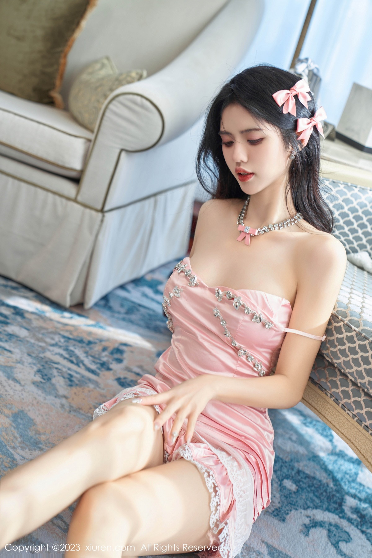 [XiuRen]高清写真图 2023.11.01 No.7595 浅浅Danny 清纯美腿
