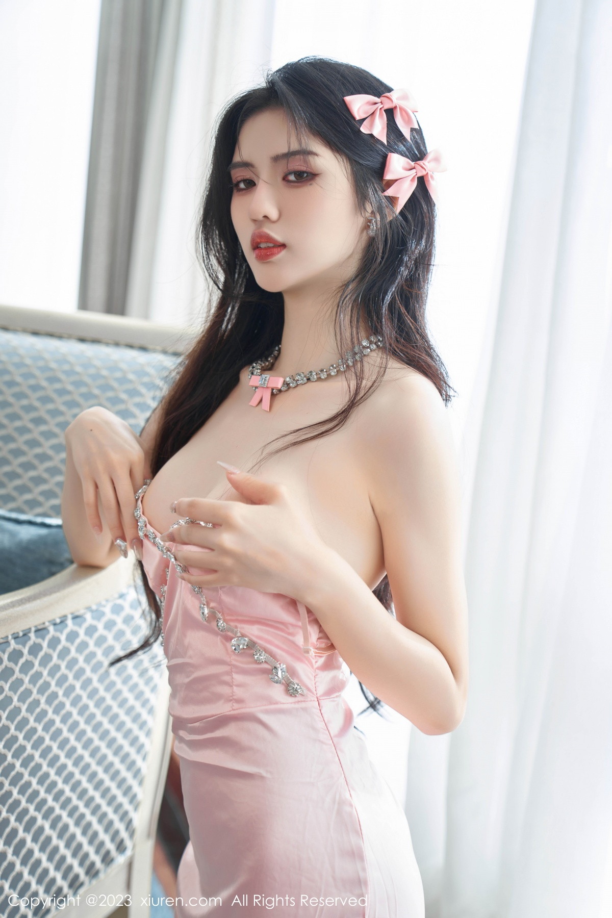 [XiuRen]高清写真图 2023.11.01 No.7595 浅浅Danny 清纯美腿