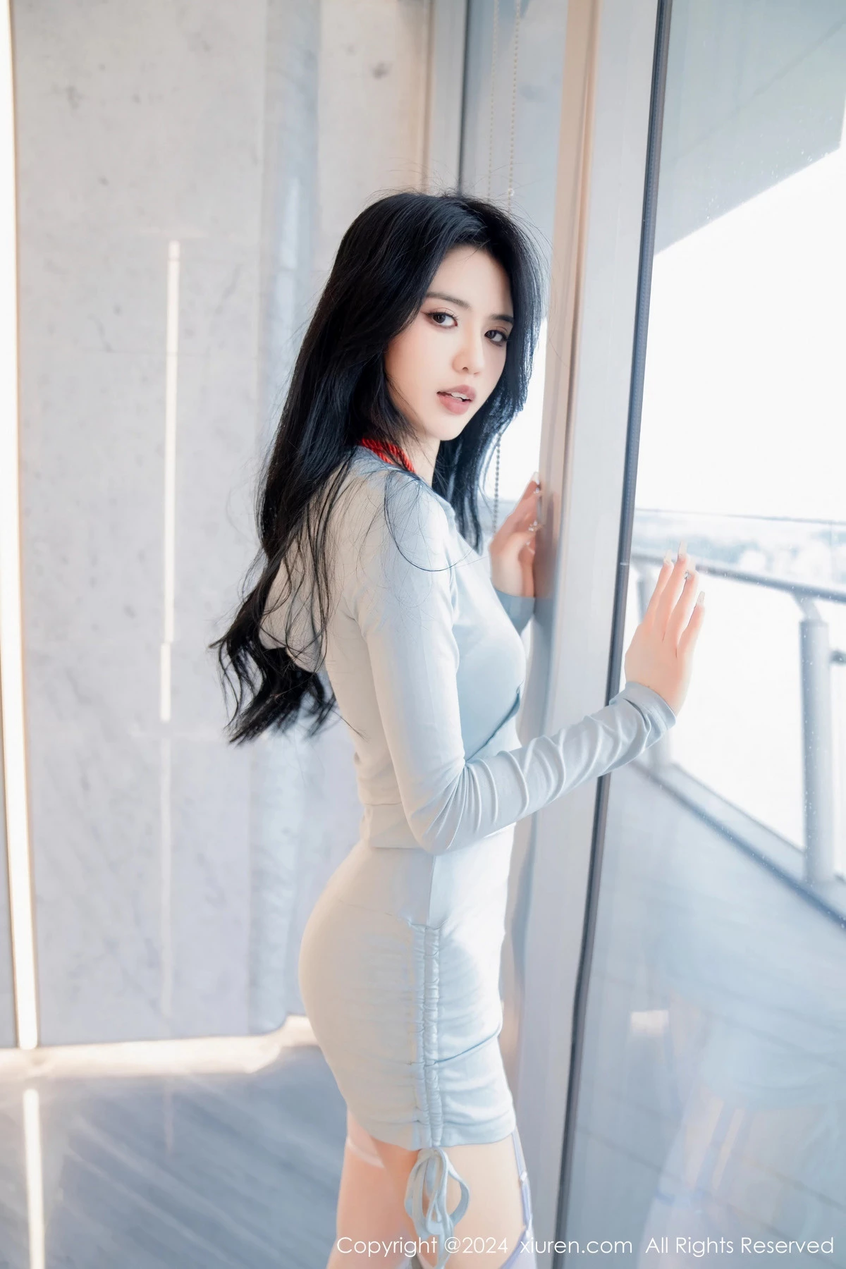 [XiuRen]高清写真图 2024.02.19 No.8105 浅浅Danny 捆绑美腿