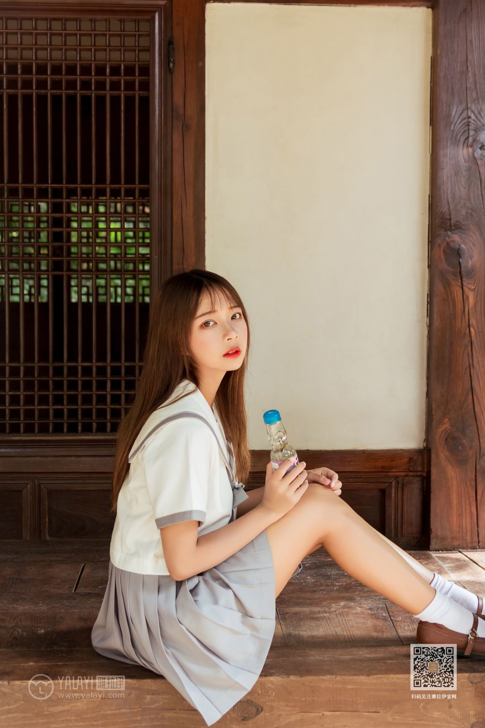 [YALAYI雅拉伊]高清写真图 2019.11.22 No.471 越秀百褶裙少女 阿禾