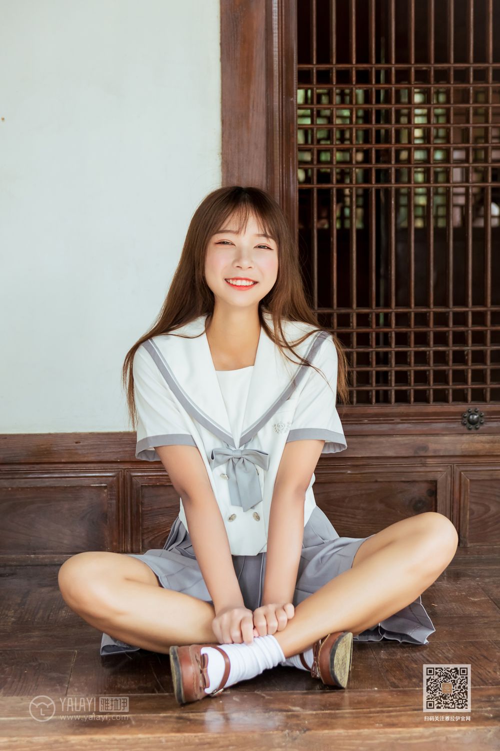 [YALAYI雅拉伊]高清写真图 2019.11.22 No.471 越秀百褶裙少女 阿禾