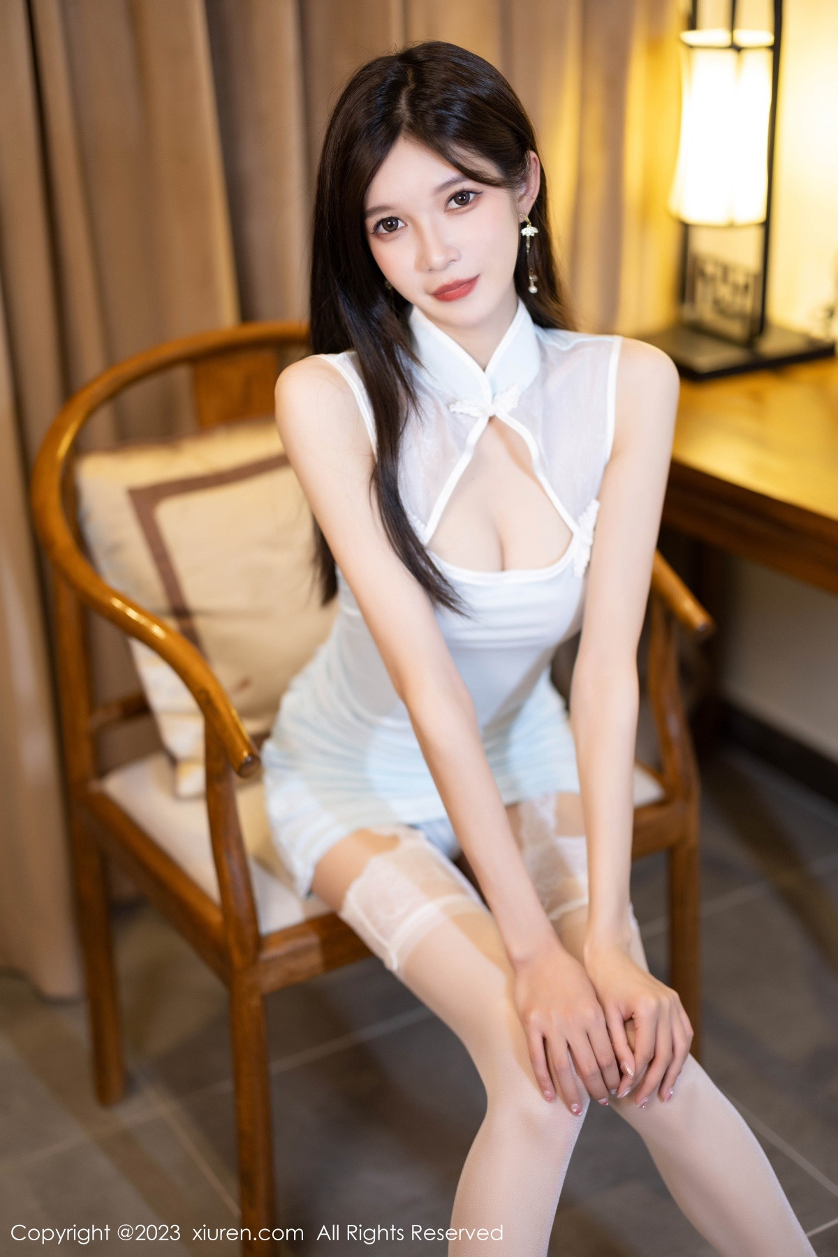 [XiuRen]高清写真图 2023.09.18 No.7404 程程程- 美腿丝袜