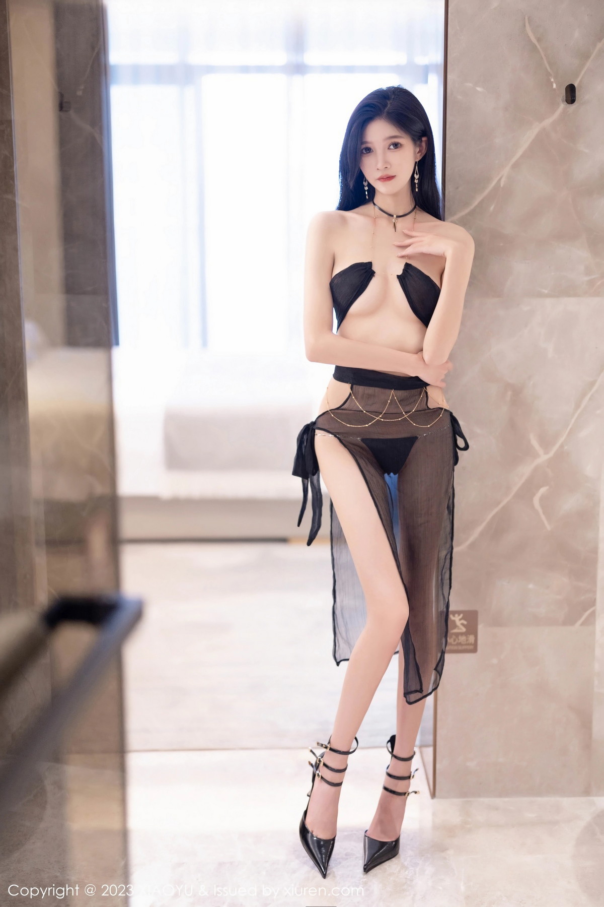 [XIAOYU]高清写真图 2023.10.17 VOL.1128 程程程- 长裙美腿