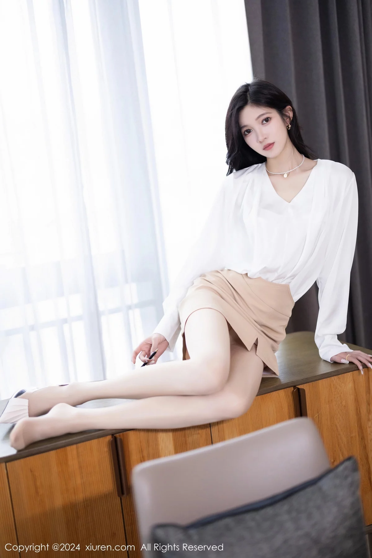 [XiuRen]高清写真图 2024.01.03 No.7906 程程程- 丝袜美腿