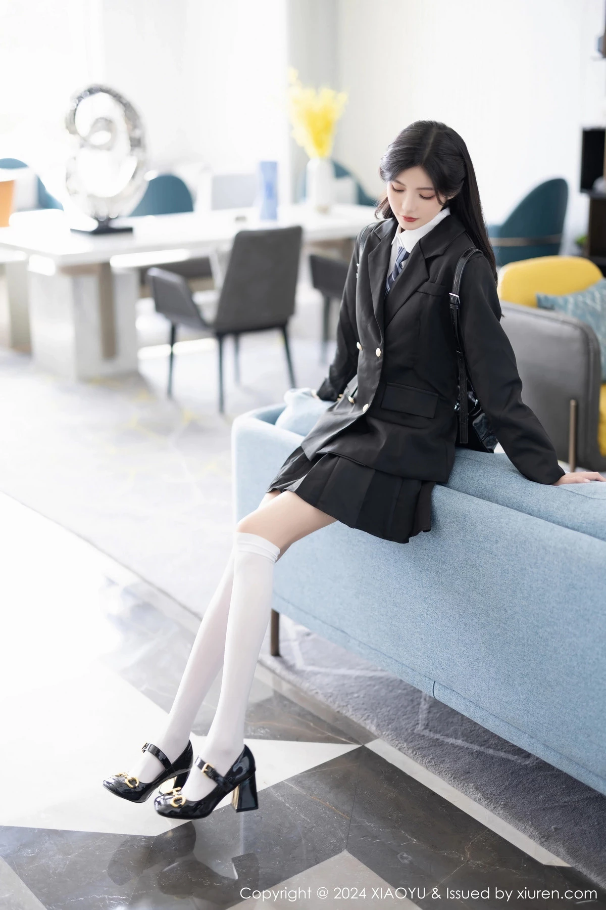 [XIAOYU]高清写真图 2024.02.19 VOL.1204 程程程- 制服美腿