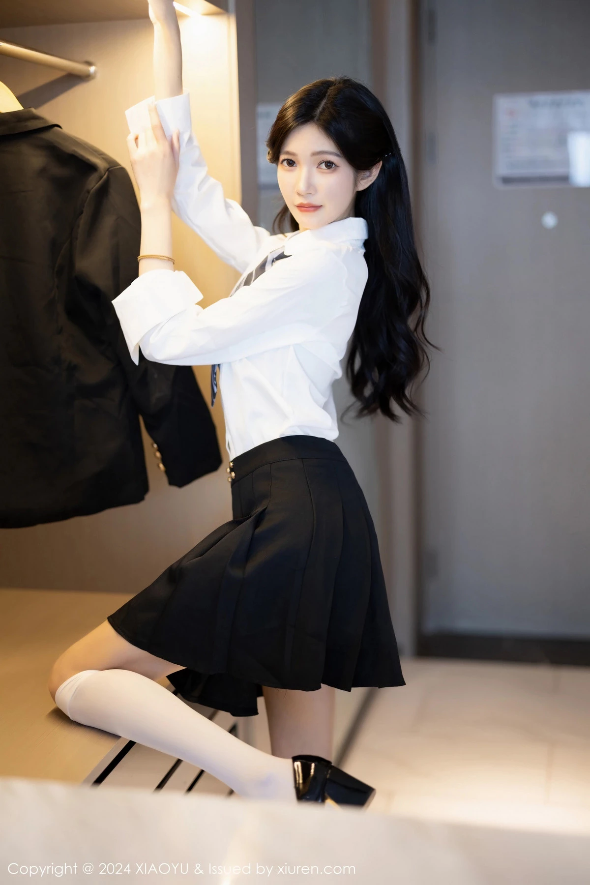 [XIAOYU]高清写真图 2024.02.19 VOL.1204 程程程- 制服美腿
