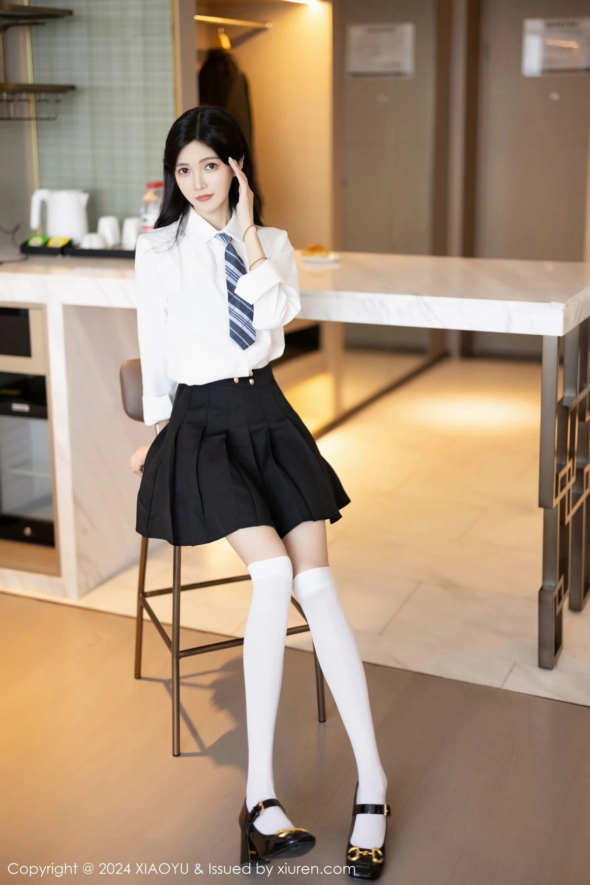 [XIAOYU]高清写真图 2024.02.19 VOL.1204 程程程- 制服美腿