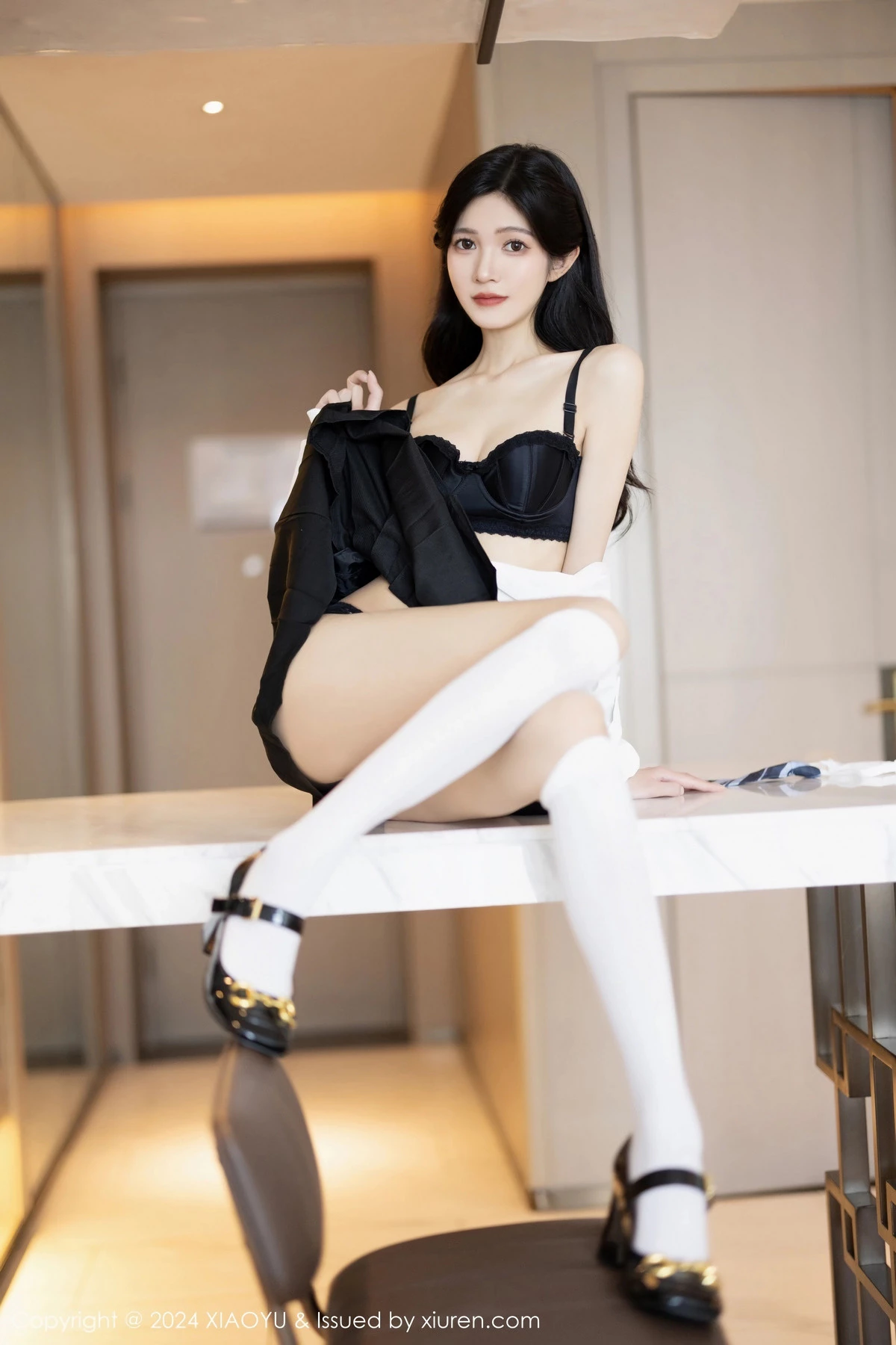 [XIAOYU]高清写真图 2024.02.19 VOL.1204 程程程- 制服美腿