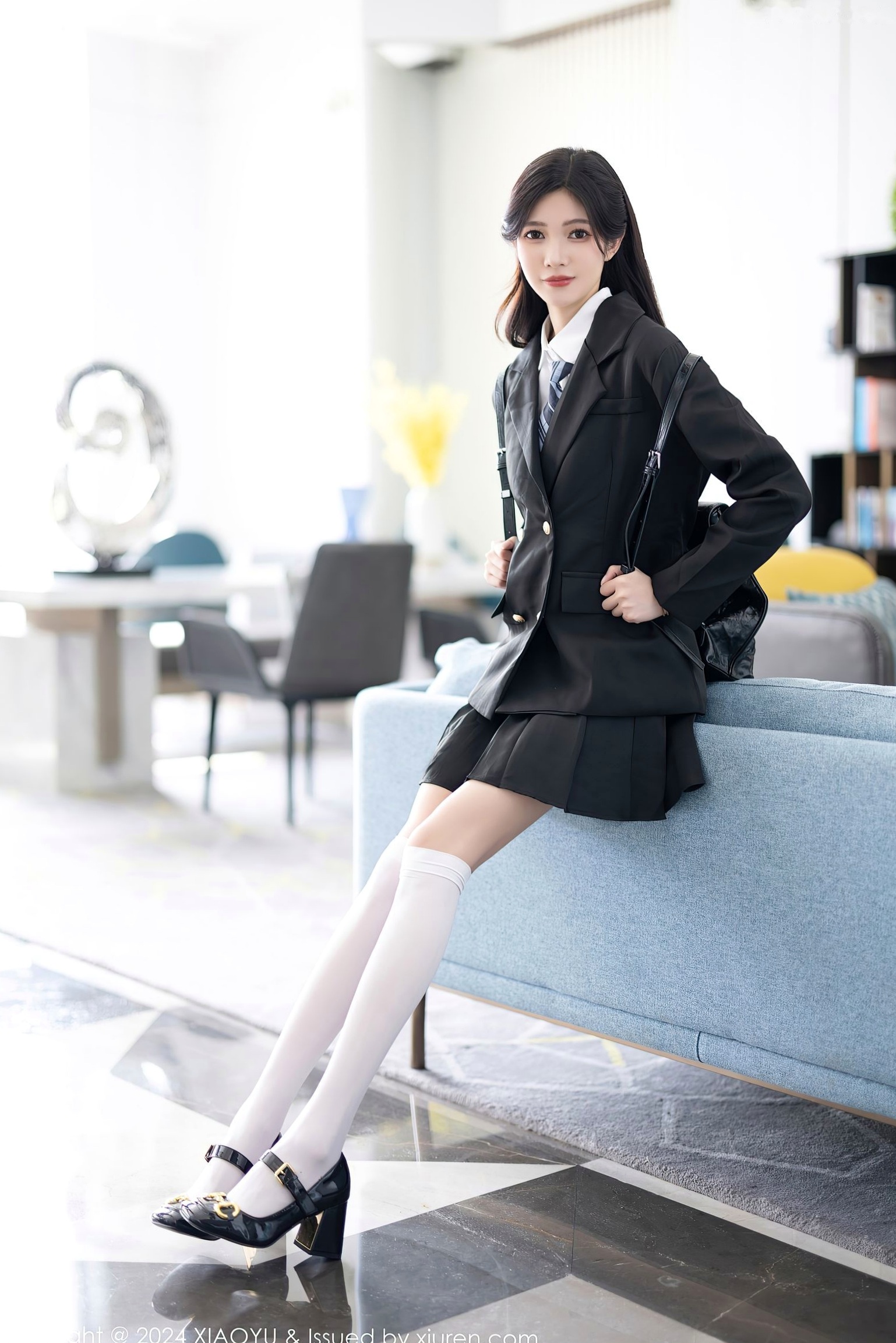 Gallery - 语画界 - Painting World -程程程：日系JK校服制服诱惑，白衬衫配黑短裙私房写真系列 - 1204期语画界 - Painting World 制服校服诱惑私房照骨感 程程程女神私房照_秀色女神 - image 2