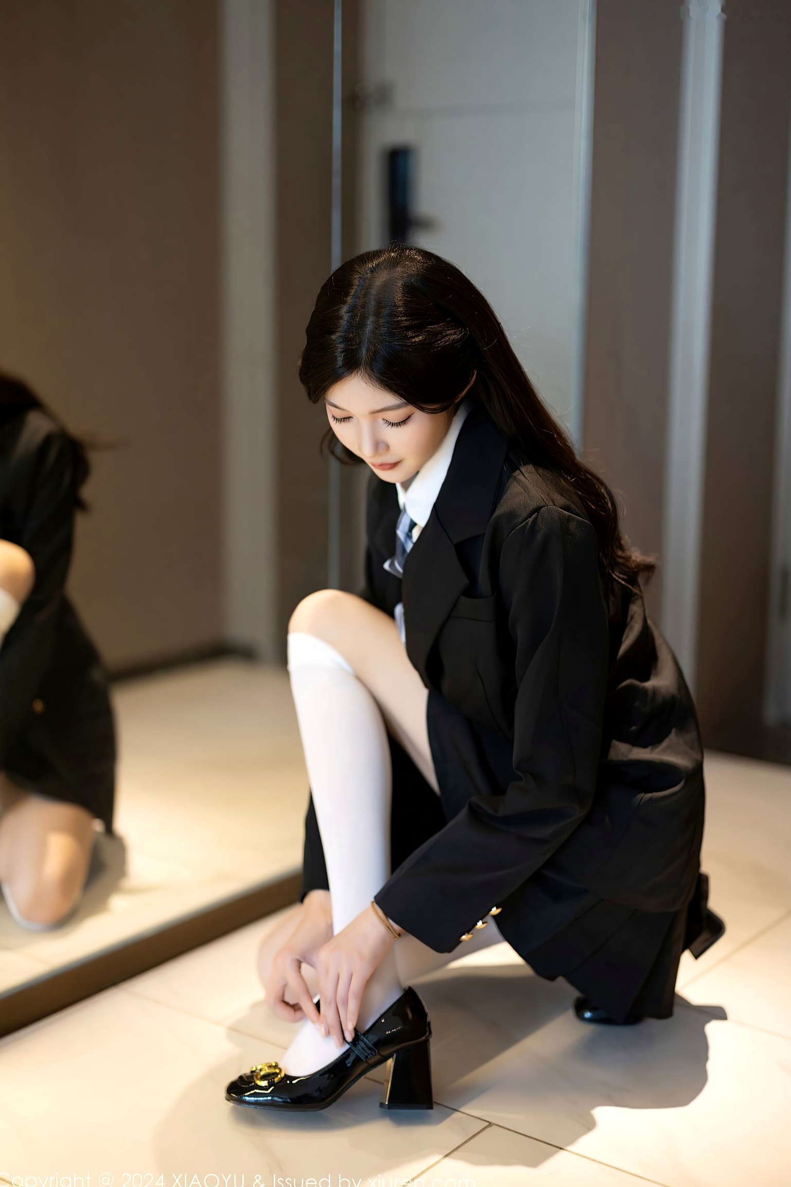 Gallery - 语画界 - Painting World -程程程：日系JK校服制服诱惑，白衬衫配黑短裙私房写真系列 - 1204期语画界 - Painting World 制服校服诱惑私房照骨感 程程程女神私房照_秀色女神 - image 19