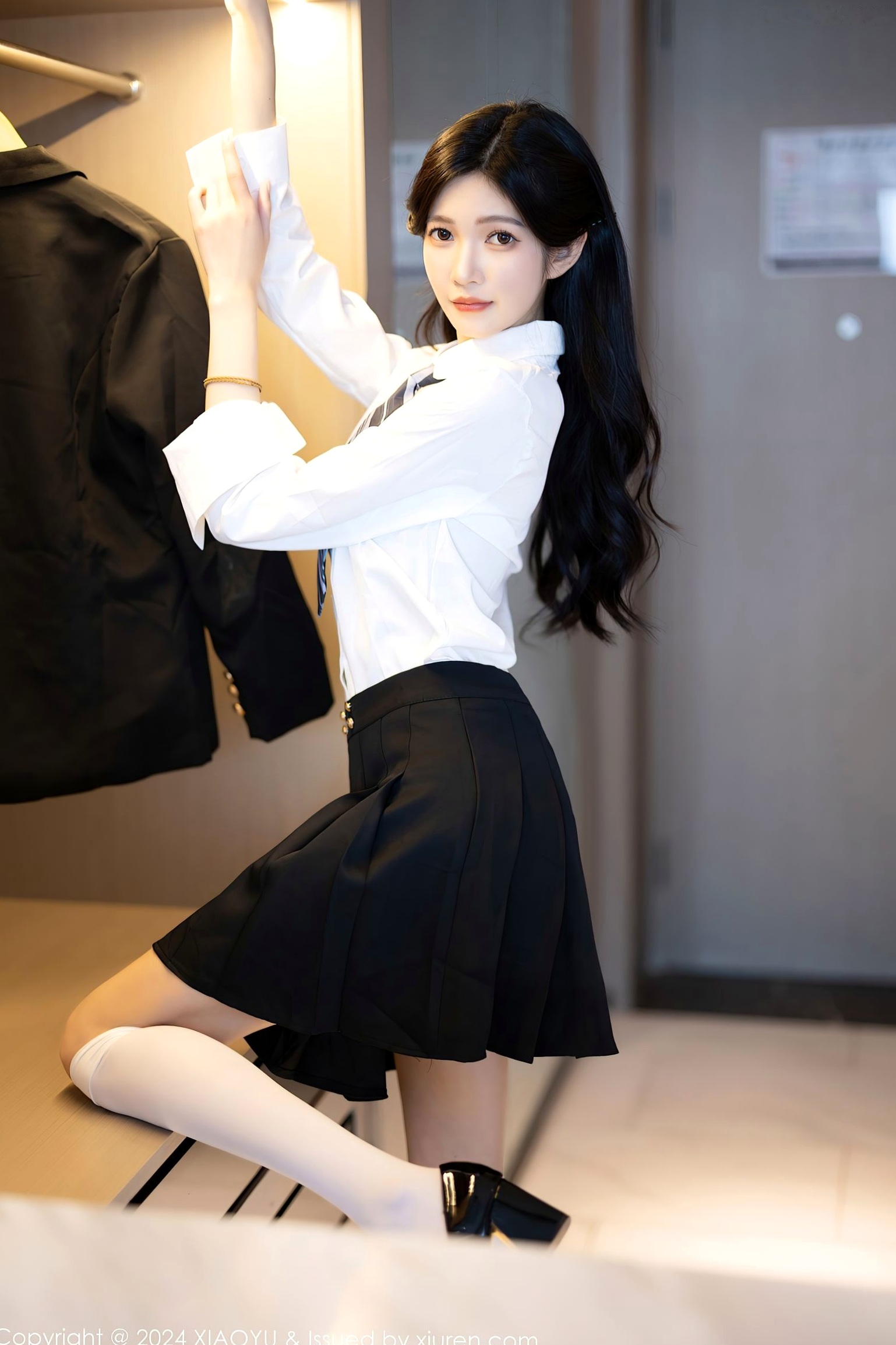 Gallery - 语画界 - Painting World -程程程：日系JK校服制服诱惑，白衬衫配黑短裙私房写真系列 - 1204期语画界 - Painting World 制服校服诱惑私房照骨感 程程程女神私房照_秀色女神 - image 24