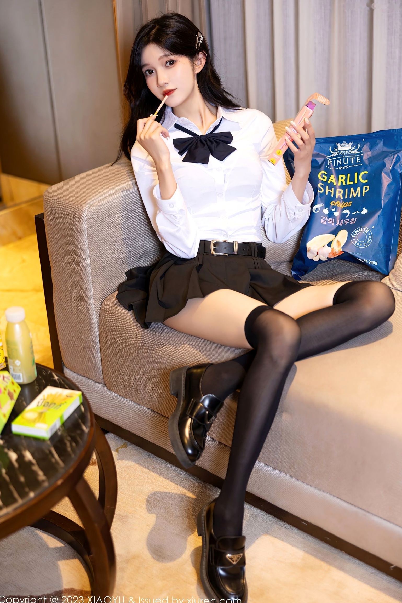Gallery - XiaoYu语画界 - Painting World -程程程：清纯白衬衫制服诱惑，黑色蕾丝与黑丝美腿，演绎冷艳迷人私房写真语画界 - Painting World 性感制服诱惑黑丝私房照 程程程女神私房照_秀色女神 - image 23