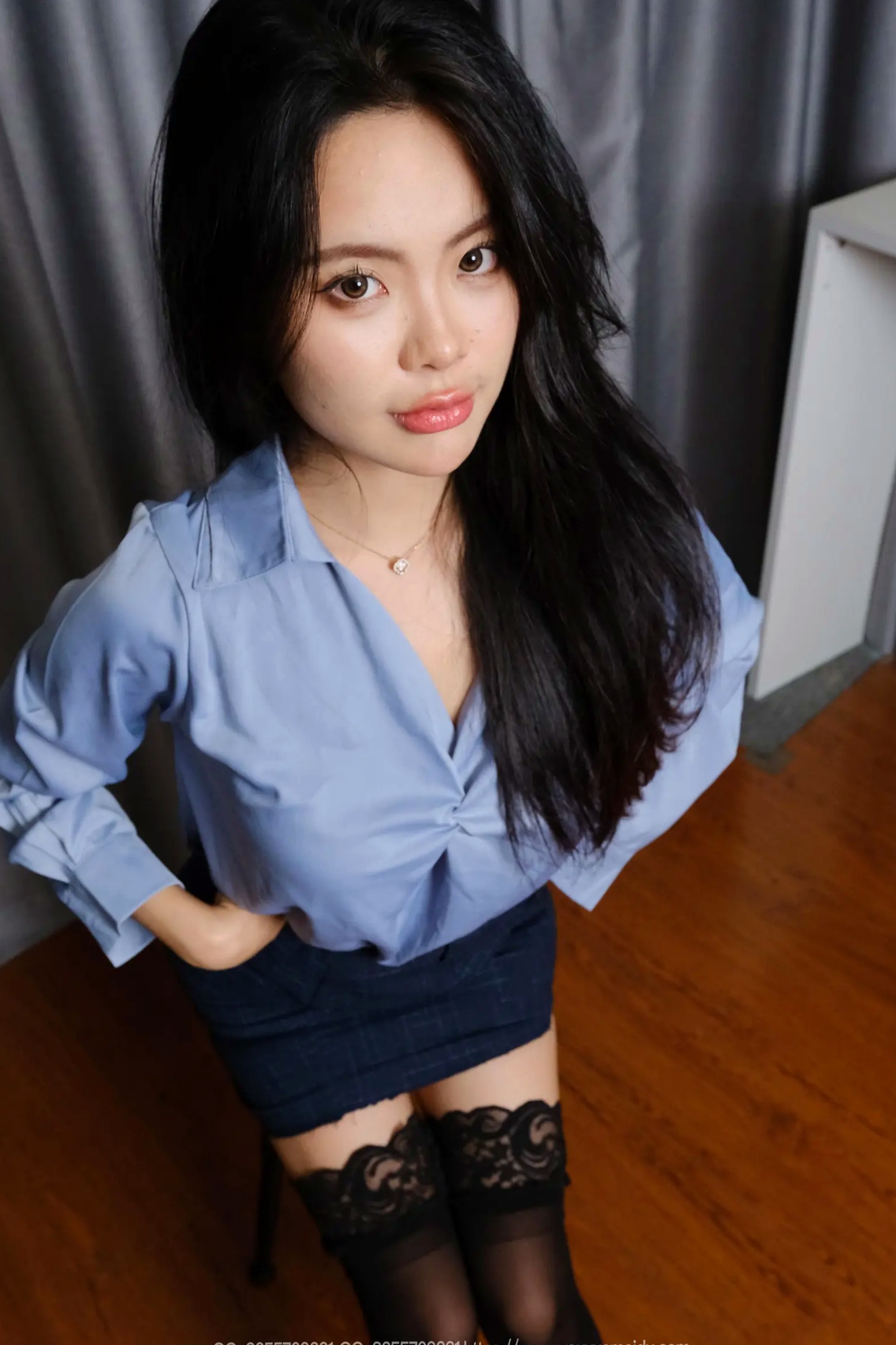Gallery - IESS异思趣向 - Chiness Model  兔兔《蓝衣半筒袜》私房职场风 黑色丝袜长腿诱惑 气质御姐写真丝袜美腿性感私房照诱惑 兔兔女神私房照_秀色女神 - image 38