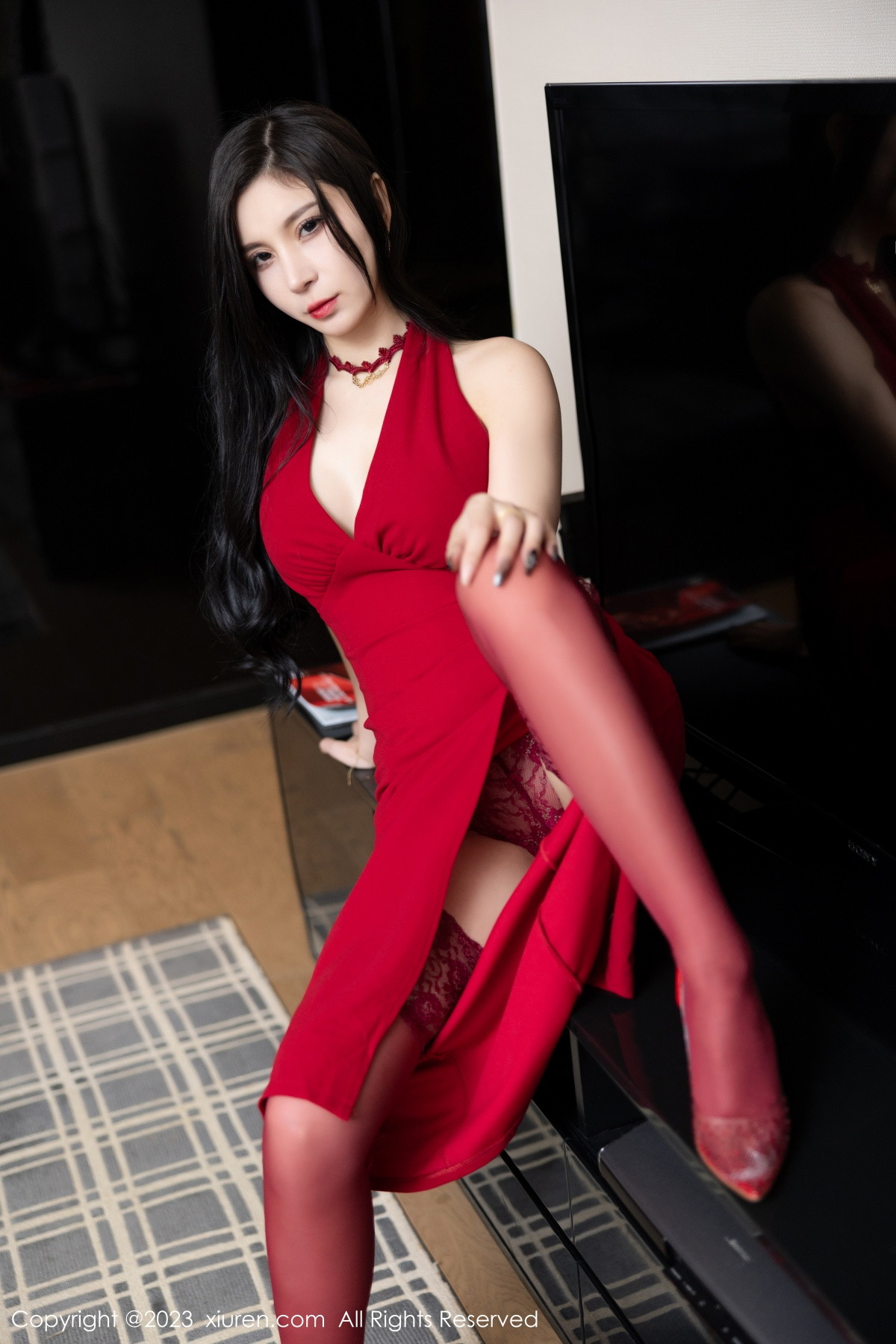 [XiuRen]高清写真图 2023.01.16 No.6140 小蛮妖Yummy 丝袜美腿