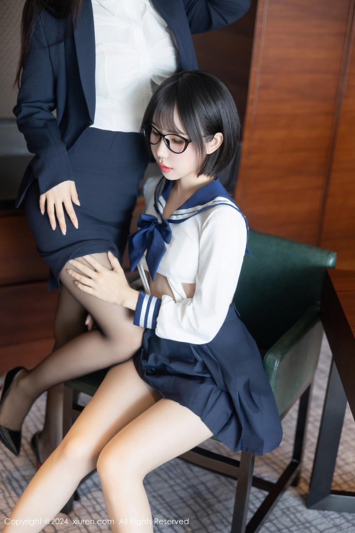 [XiuRen]高清写真图 2024.08.26 No.9065 小蛮妖Yummy 黑丝美腿
