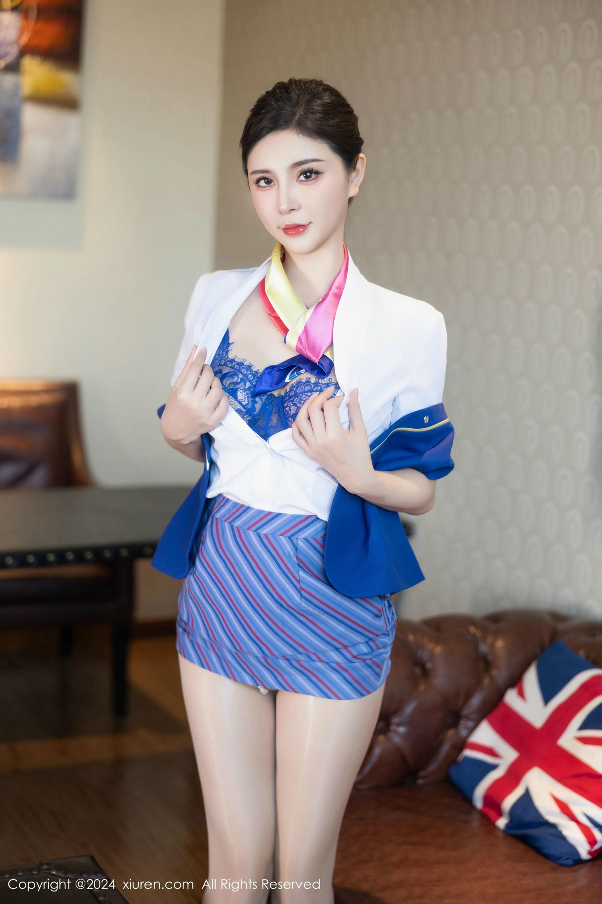 [XiuRen]高清写真图 2024.12.17 No.9612 小蛮妖Yummy 丝袜美腿