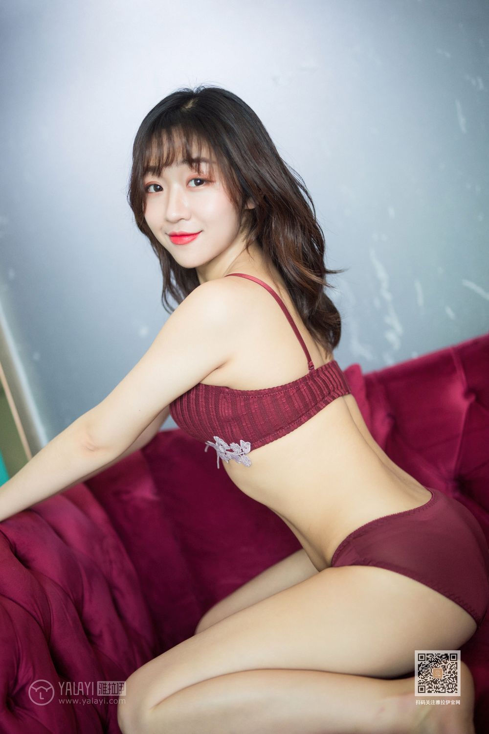 [YALAYI雅拉伊]高清写真图 2020.01.08 Vol.514 紫红天鹅绒 小颖