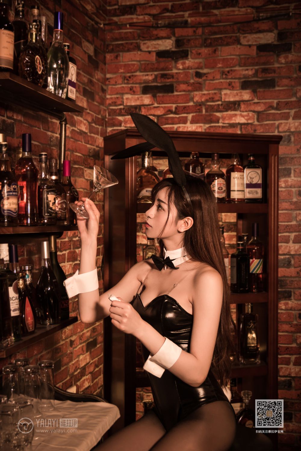 [YALAYI雅拉伊]高清写真图 2020.02.03 Vol.533 酒吧兔女郎 陈若冰