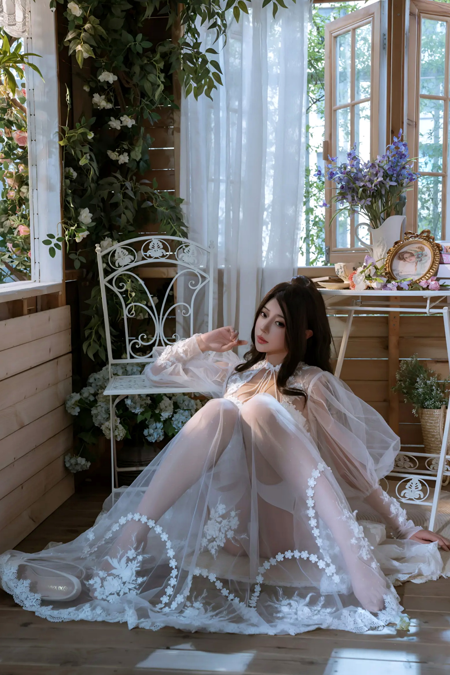 Gallery - 奈汐酱nice绝美下午茶写真，白纱蕾丝私房诱惑，花海光影与绝妙曲线的视觉盛宴私房照性感诱惑丝袜清纯 奈汐酱女神私房照_秀色女神 - image 25
