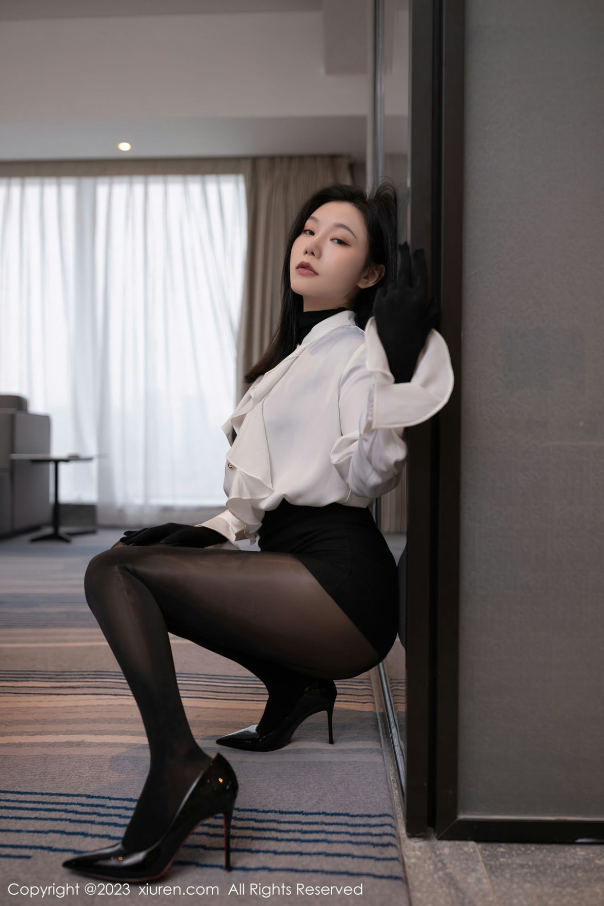 [XiuRen]高清写真图 2023.01.29 No.6185 安然anran 连体衣美臀