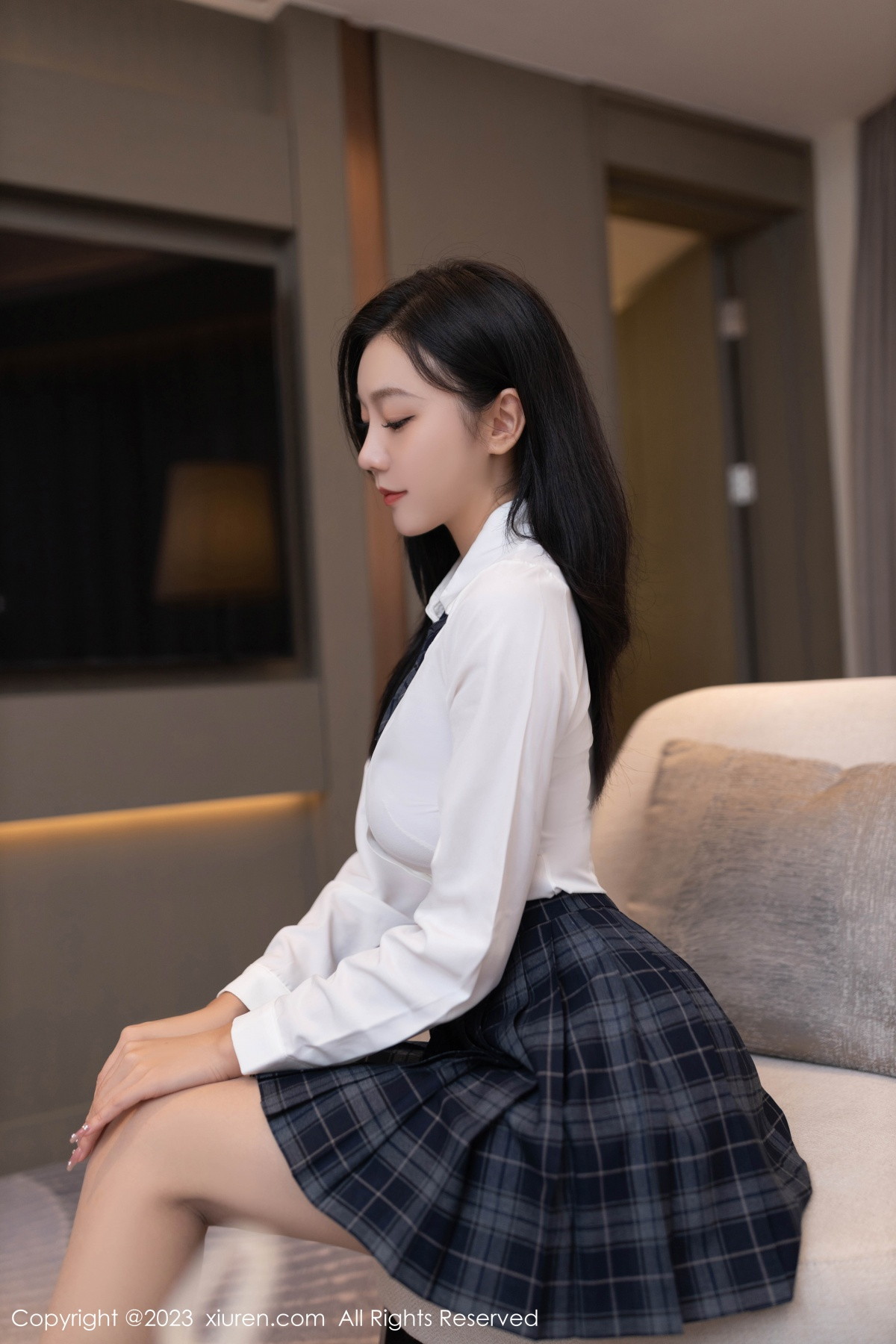 [XiuRen]高清写真图 2023.11.07 No.7626 安然anran 丝袜美腿
