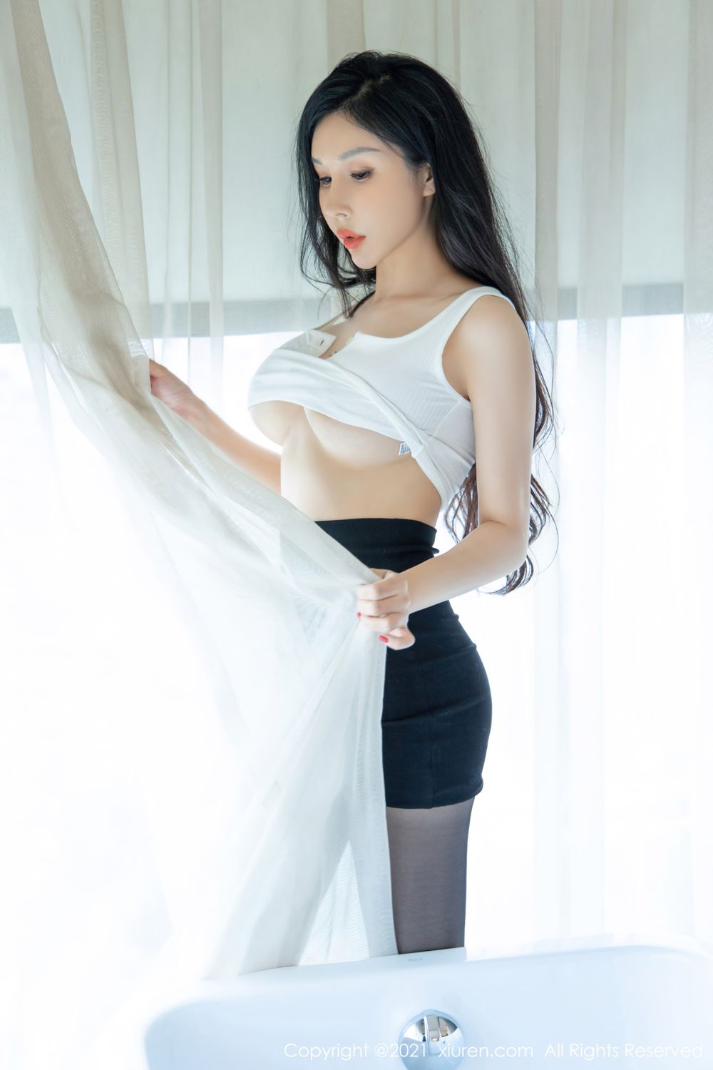 [XiuRen]高清写真图 2021.09.26 No.3993 田冰冰