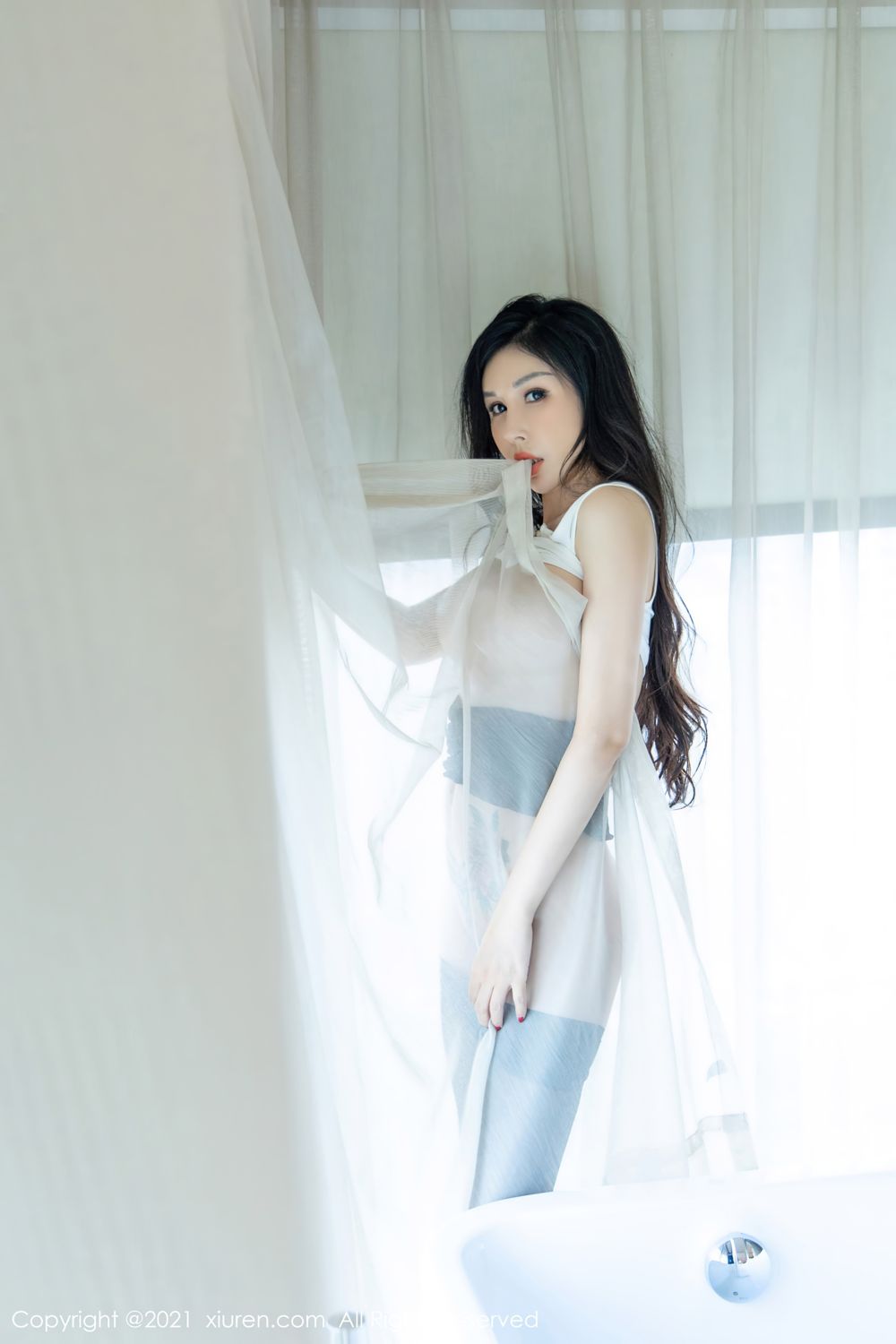 [XiuRen]高清写真图 2021.09.26 No.3993 田冰冰