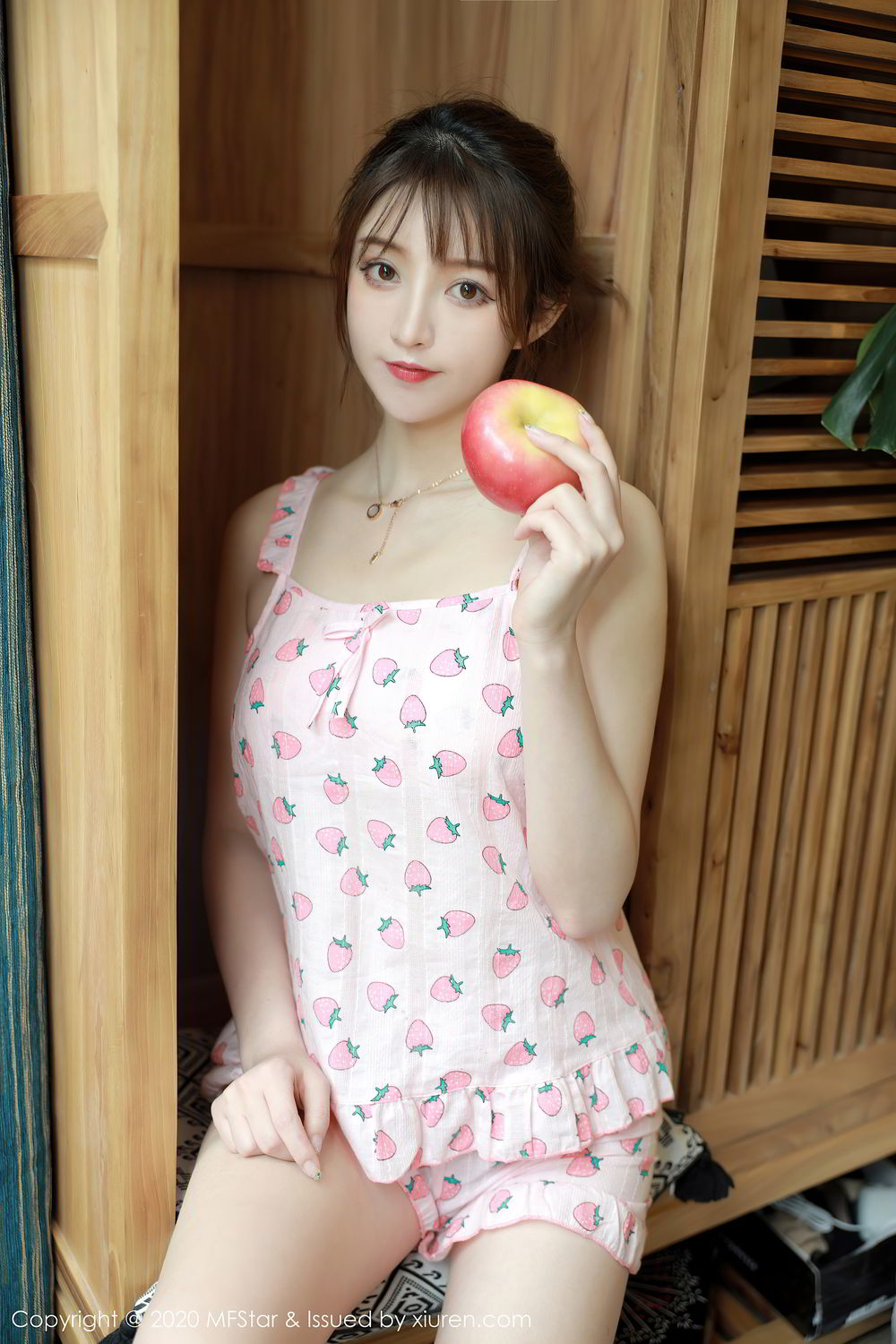 [MFStar]高清写真图 2020.07.17 VOL.349 yoo优优