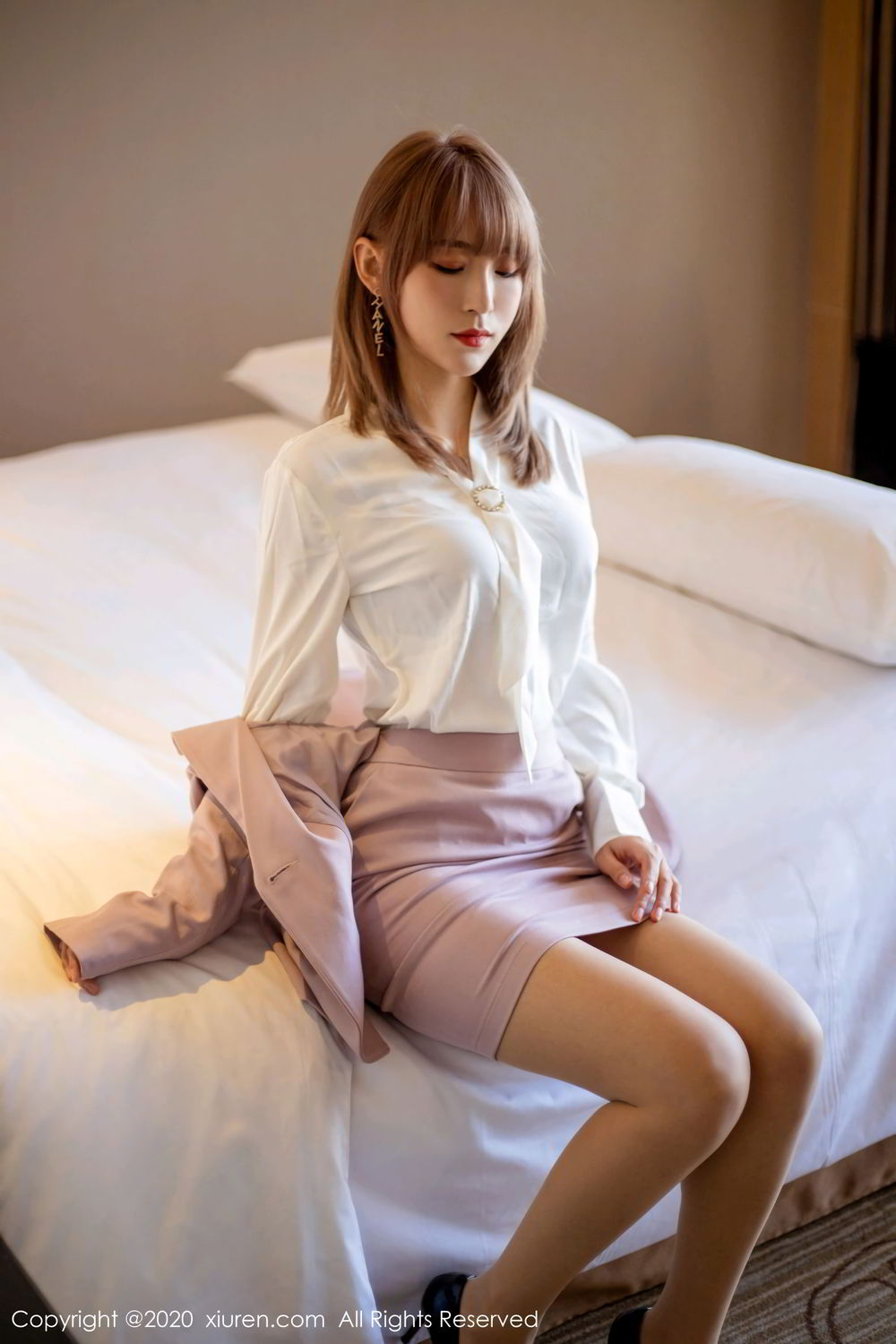[XiuRen]高清写真图 2020.07.08 No.2304 周慕汐fairy