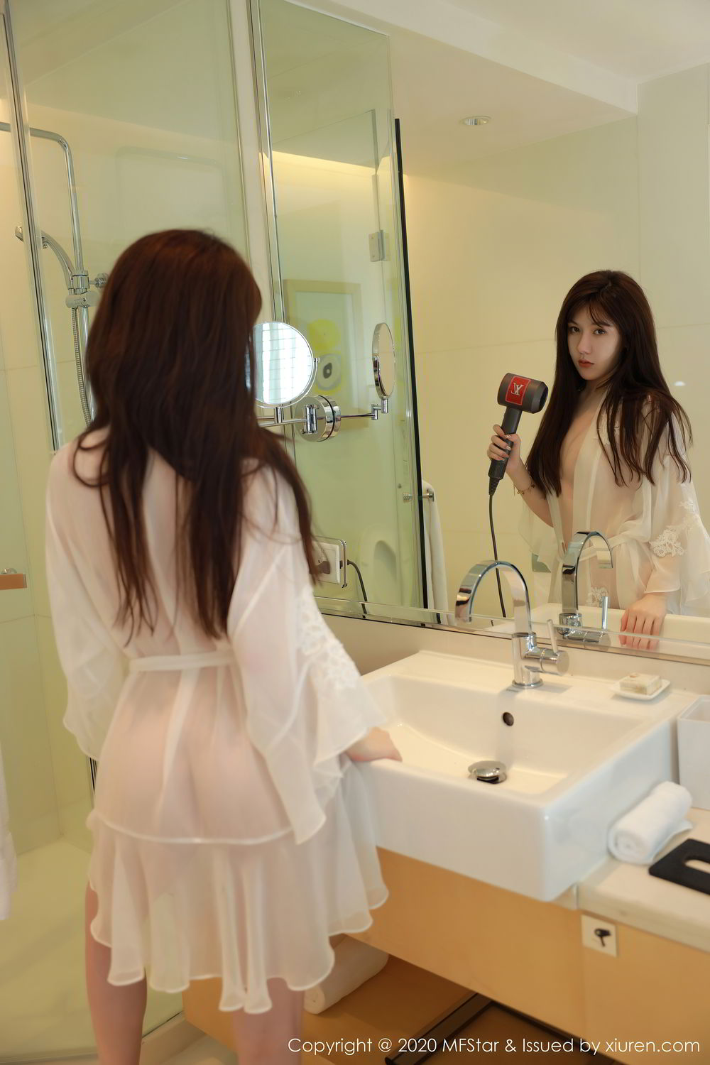 [MFStar]高清写真图 2020.08.21 VOL.373 薛琪琪sandy